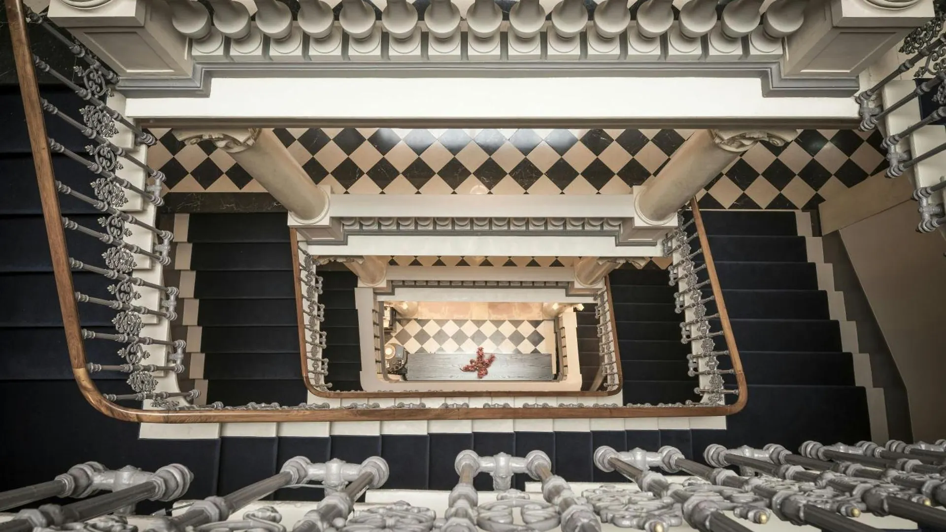 The Ritz-Carlton Hotel De La Paix, Geneva