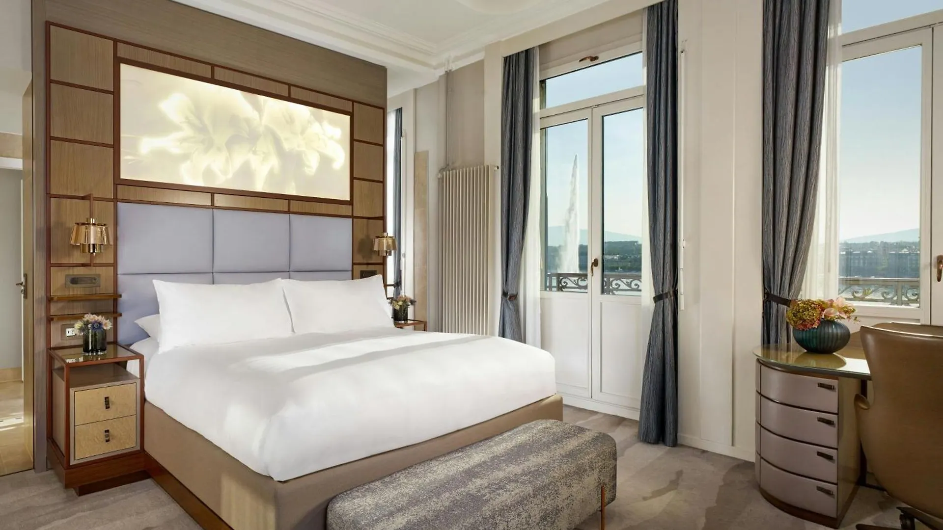 The Ritz-Carlton Hotel De La Paix, Geneva 5*,