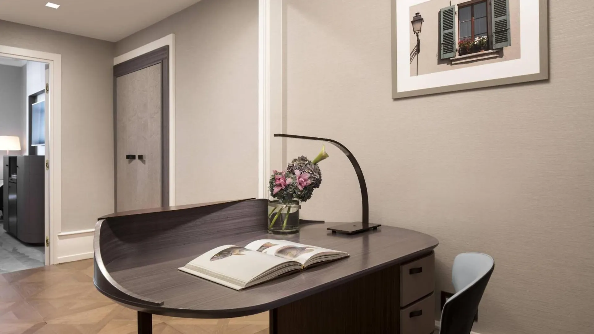 The Ritz-Carlton Hotel De La Paix, Geneva