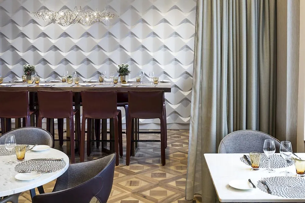 The Ritz-Carlton Hotel De La Paix, Geneve 5*,