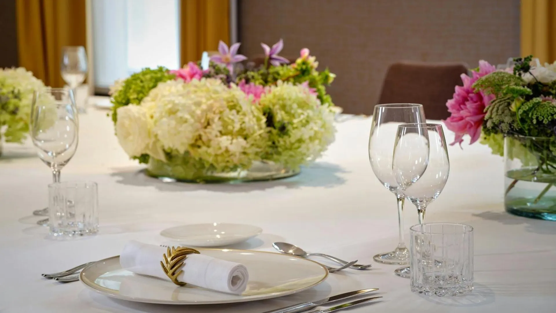 *****  The Ritz-Carlton Hotel De La Paix, Geneve Schweiz