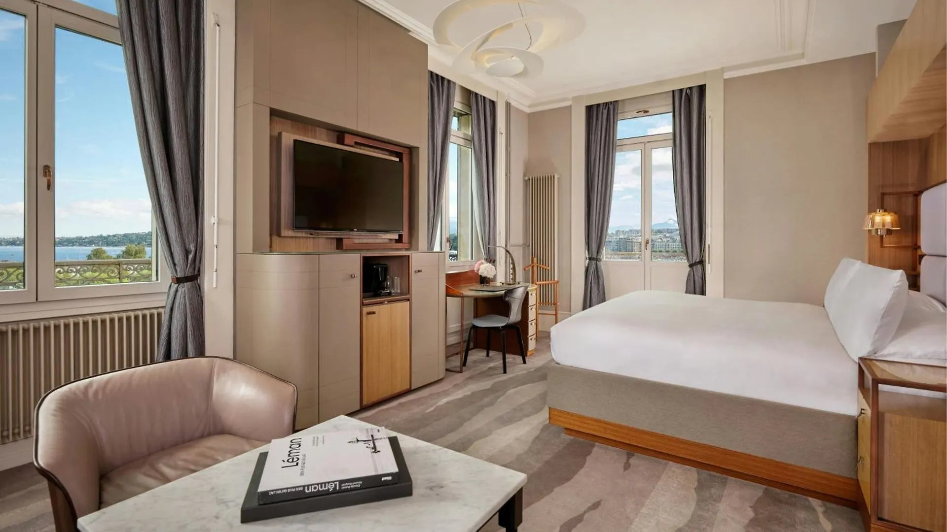 The Ritz-Carlton Hotel De La Paix, Geneve
