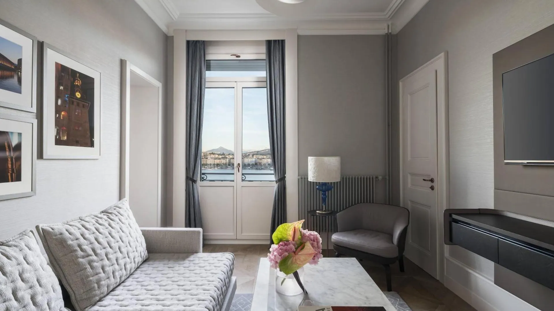The Ritz-Carlton Hotel De La Paix, Geneve