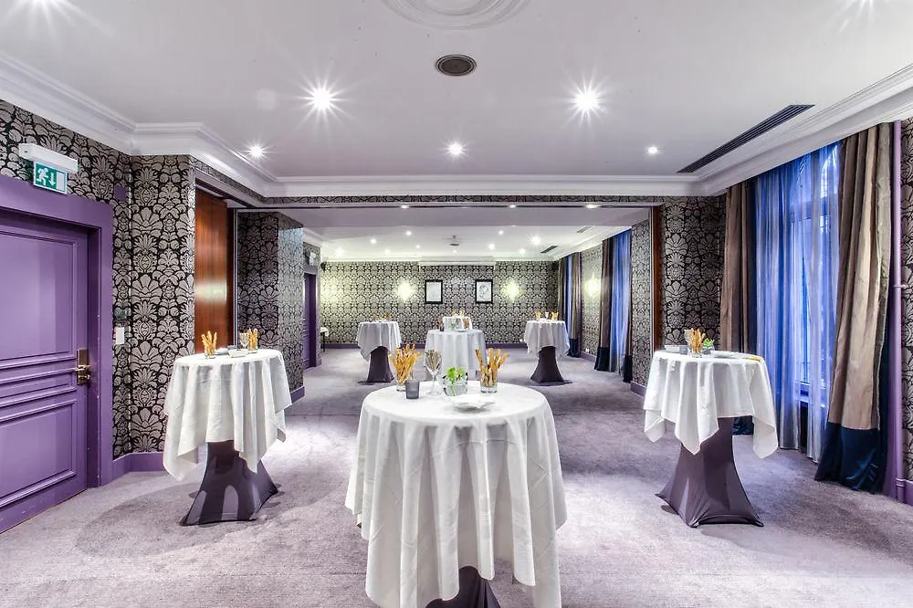 The Ritz-Carlton Hotel De La Paix, Genève
