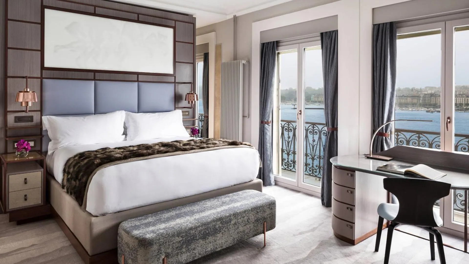 The Ritz-Carlton Hotel De La Paix, Genève