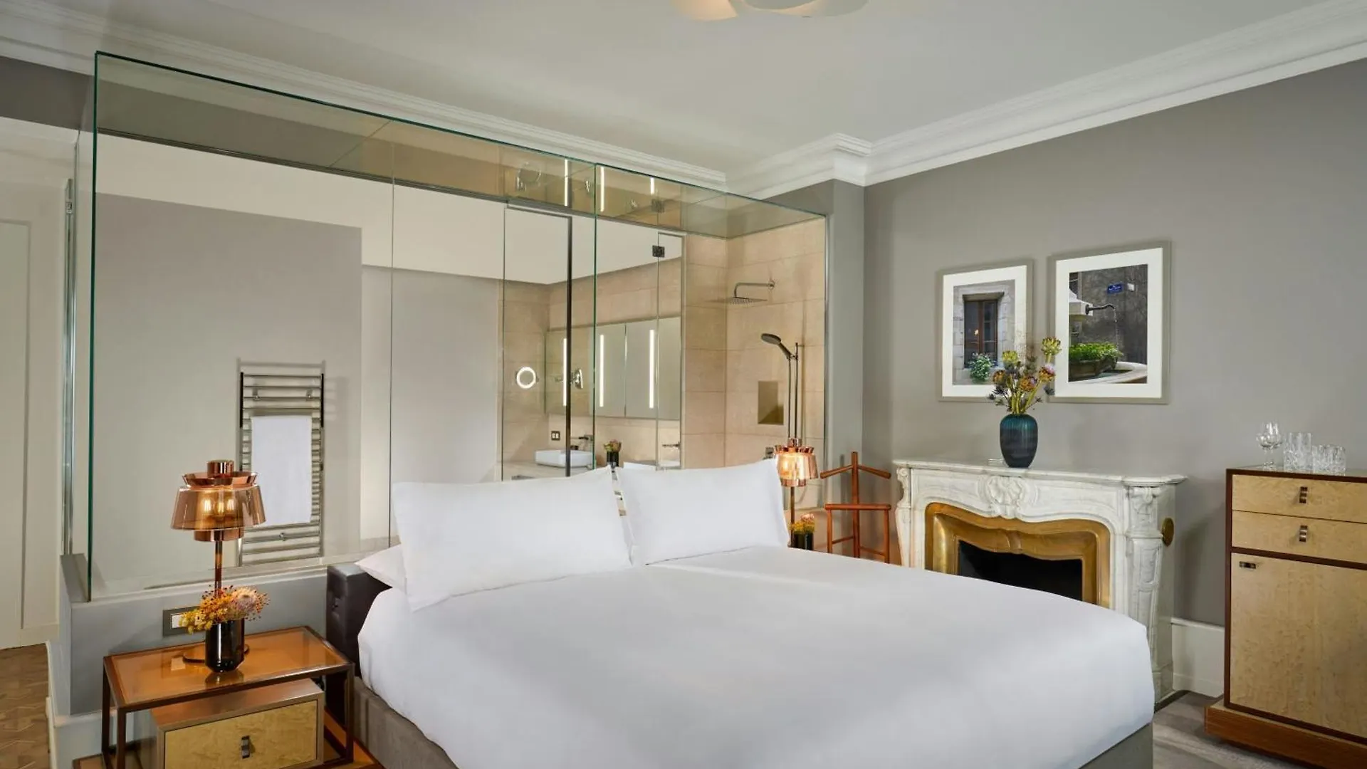 The Ritz-Carlton Hotel De La Paix, Genève